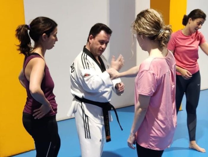 Defensa personal para mujeres en Castellón – Sales Gym Defensa personal para mujeres en Castellón - Sales Gym